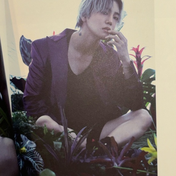 A.C.E. HJZM The Butterfly Fantasy Album Kpop with Bookmark and Stickers - Picture 3 of 8